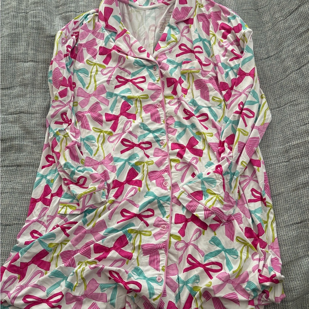 Little Sleepies women’s sleep shirt in ribbons and bows